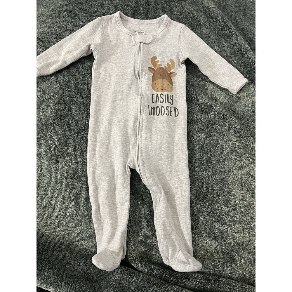 THE PEANUT SHELL BOYS SLEEPERS SIZE 9M Moose